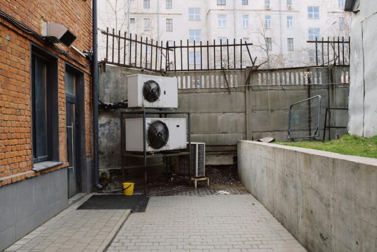 Jakie systemy HVAC montuje się w Warszawie? Przegląd oferty Tworzymy Instalacje